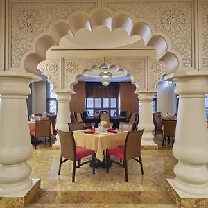 4* فندق أجنحة هيلتون